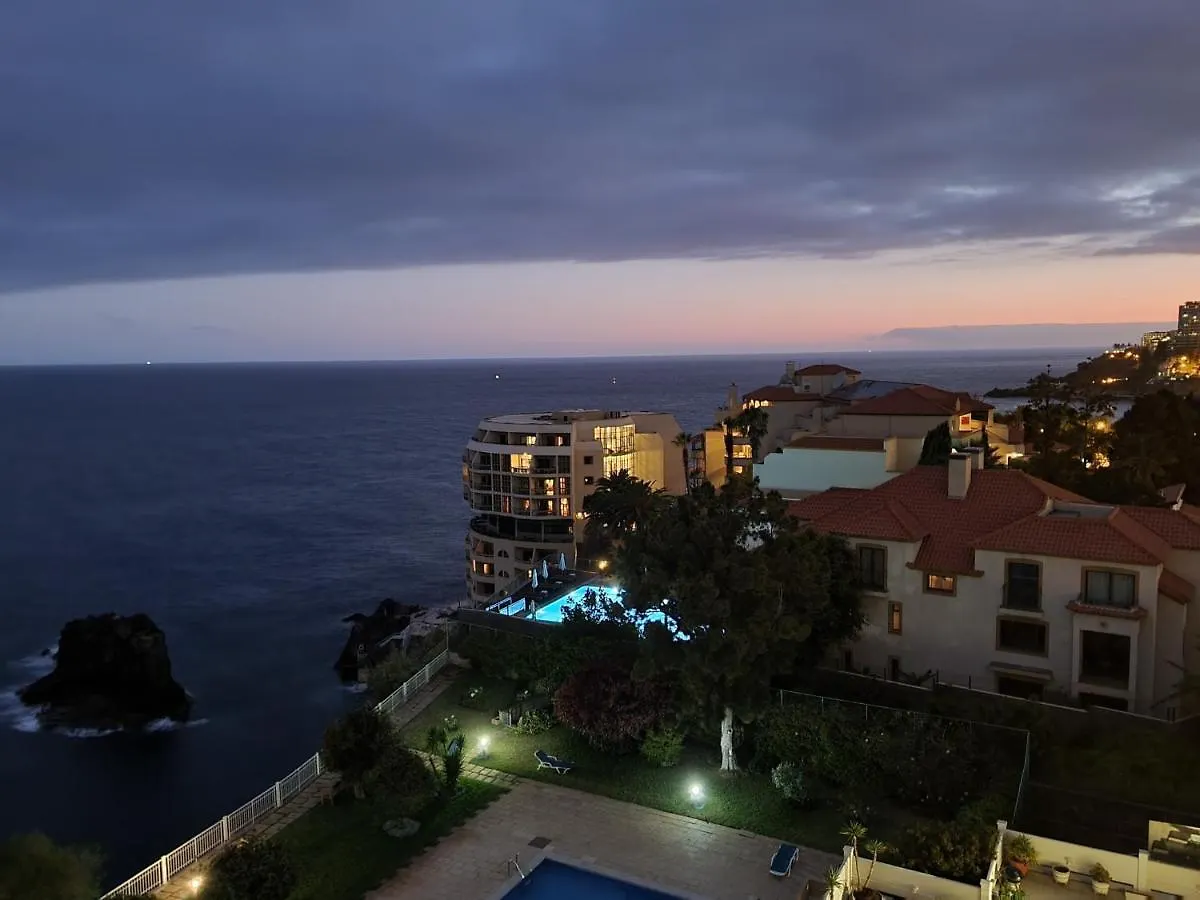 Come Hear The Ocean! Funchal  0*, Funchal (Madeira)